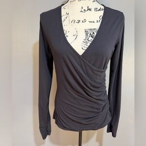 LULULEMON BLACK WRAP STYLE ATHLETIC  TOP